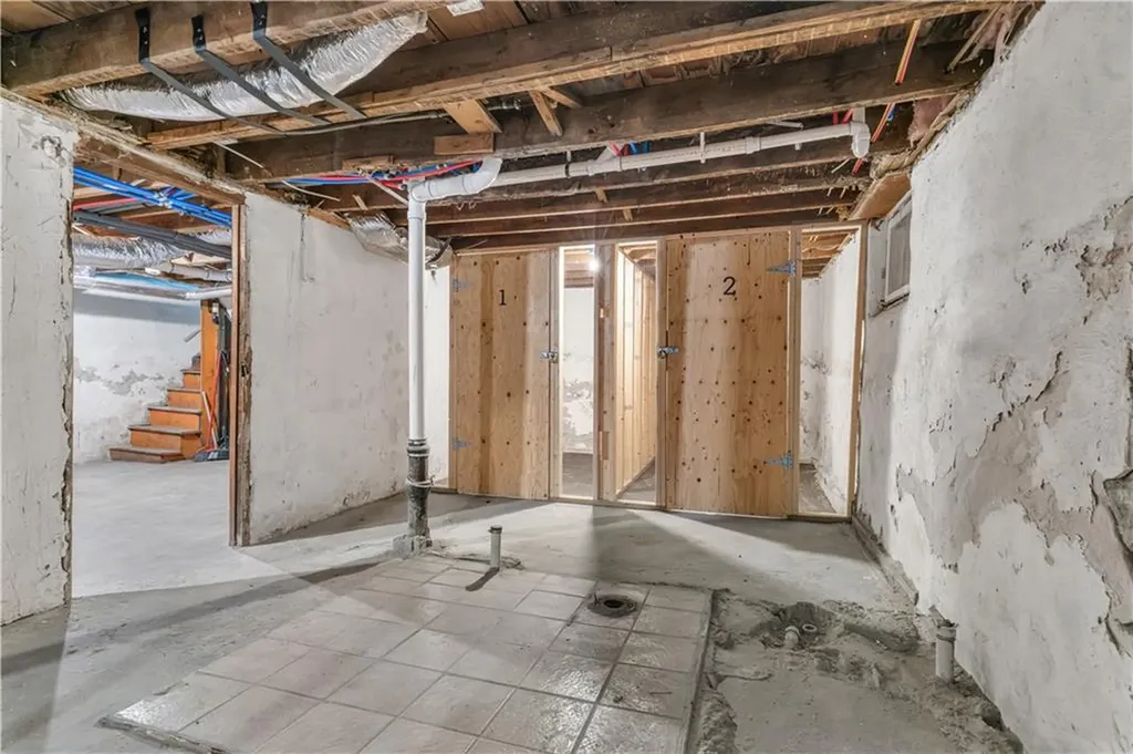 382 Orms Street Providence RI 02908