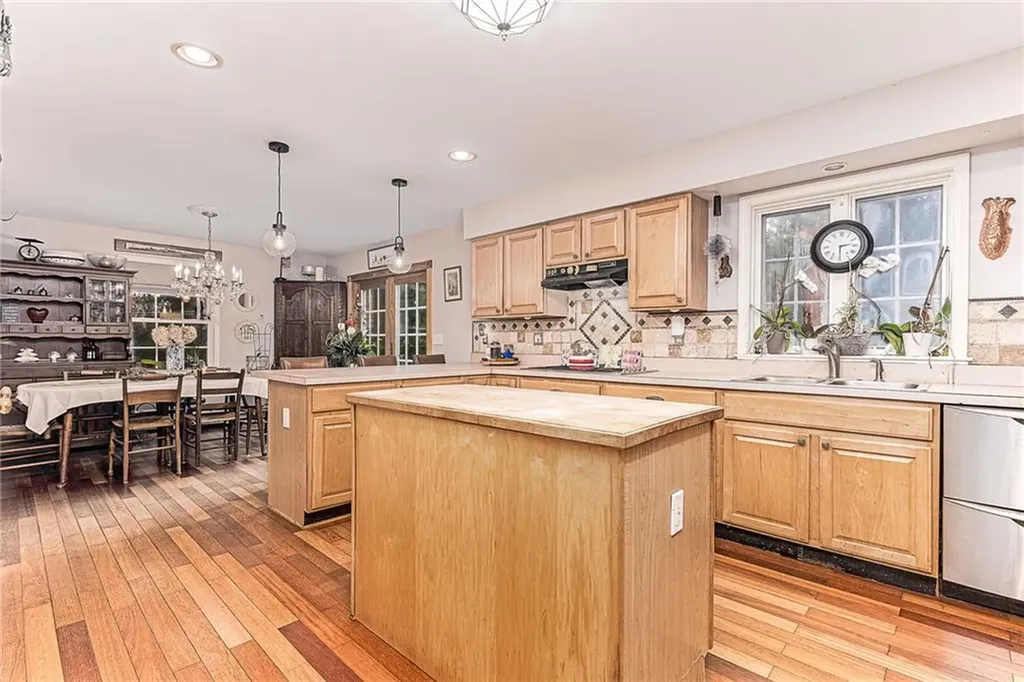 197 Old Coach Road Charlestown RI 02813