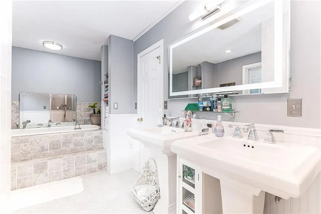 197 Old Coach Road Charlestown RI 02813