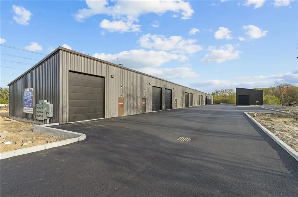 2360 Plainfield Pike Cranston RI 02921