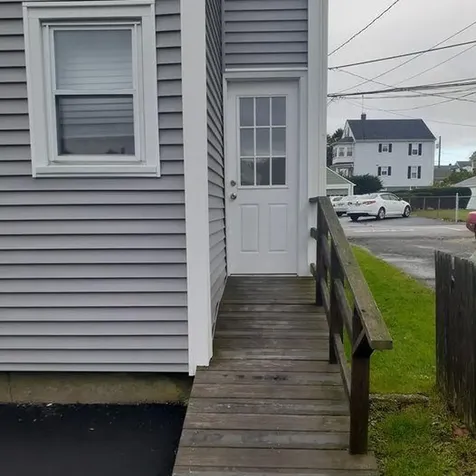 10 Ryan Avenue Bristol RI 02809