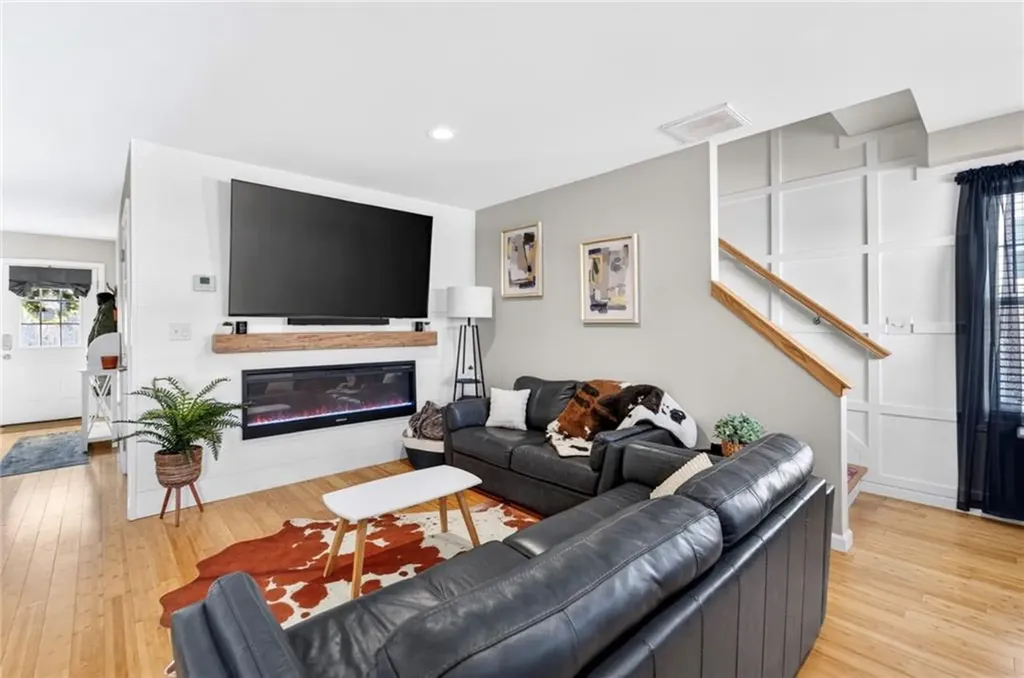 91 Joe Fromms Way West Warwick RI 02893