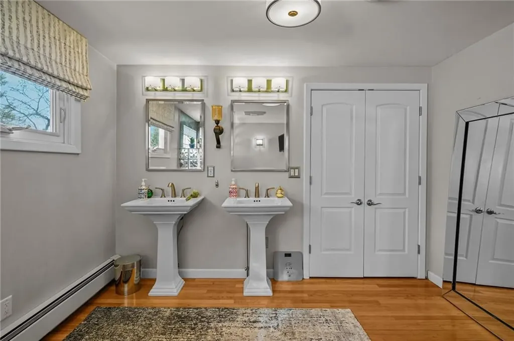 210 Summit Drive Cranston RI 02920