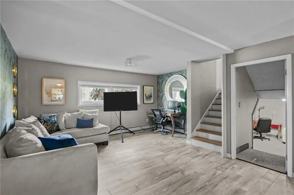210 Summit Drive Cranston RI 02920