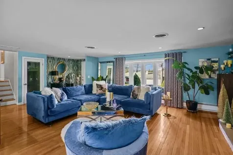 210 Summit Drive Cranston RI 02920