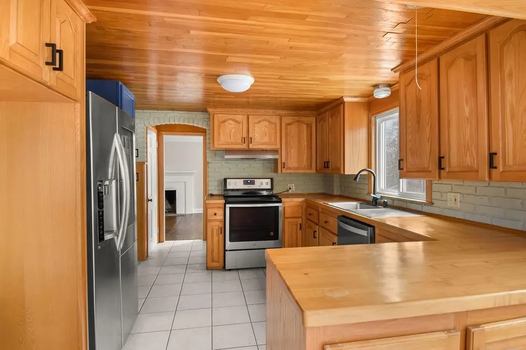 49 Patience Court Warwick RI 02888