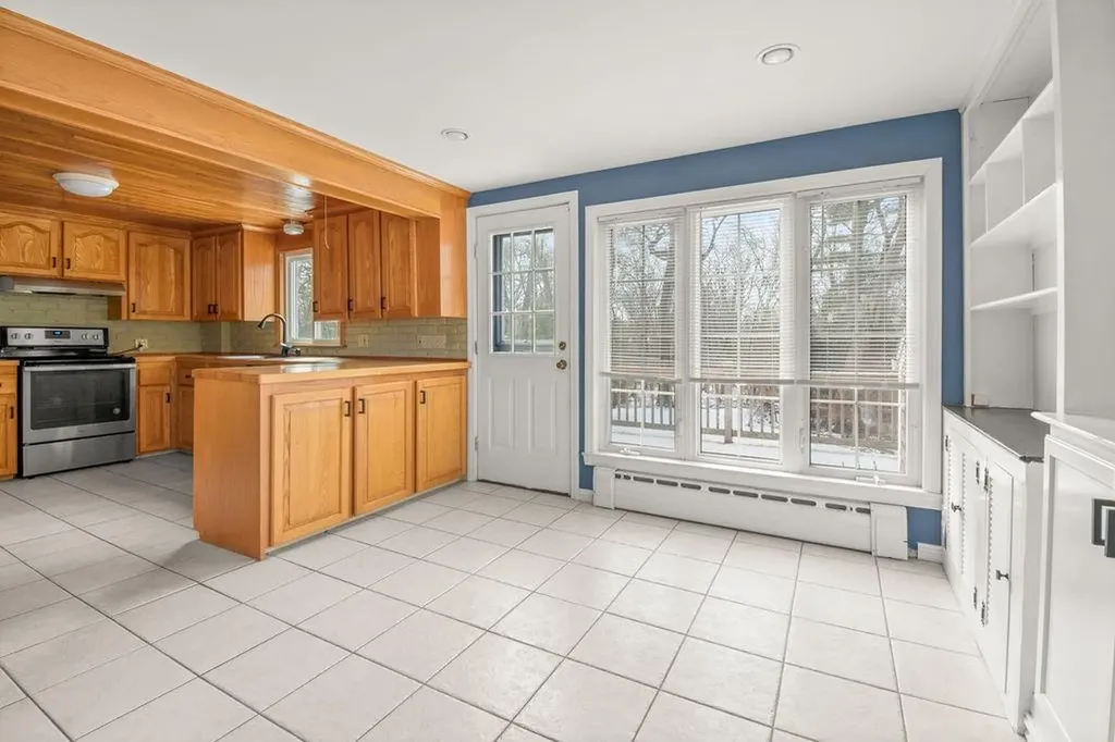 49 Patience Court Warwick RI 02888