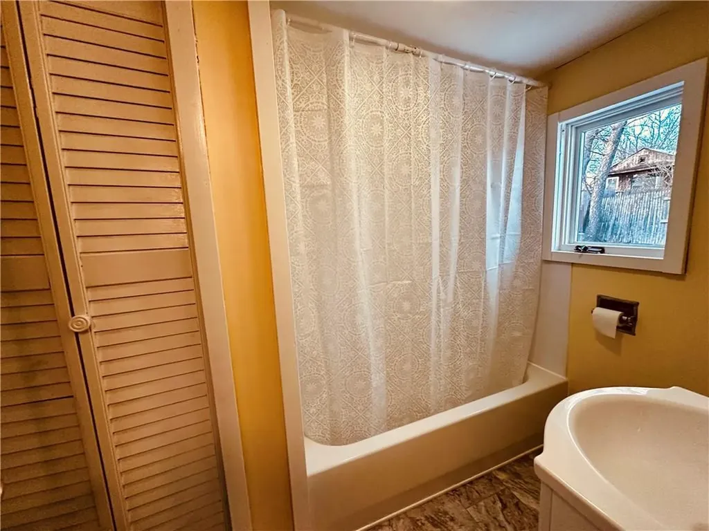 139 Ottawa Avenue Warwick RI 02889