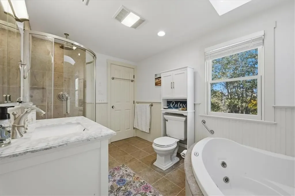 128 Maple Avenue Little Compton RI 02837