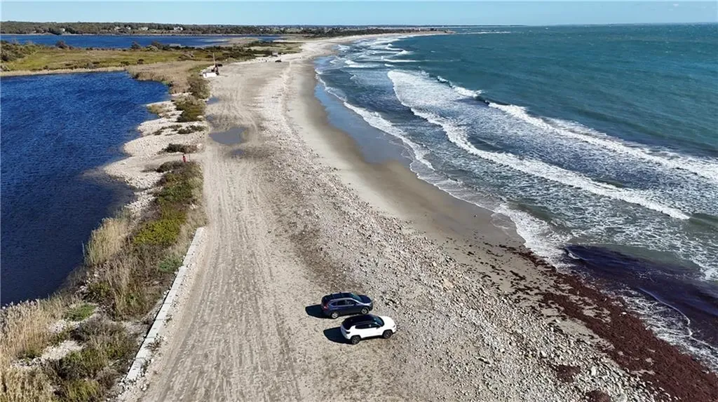 128 Maple Avenue Little Compton RI 02837