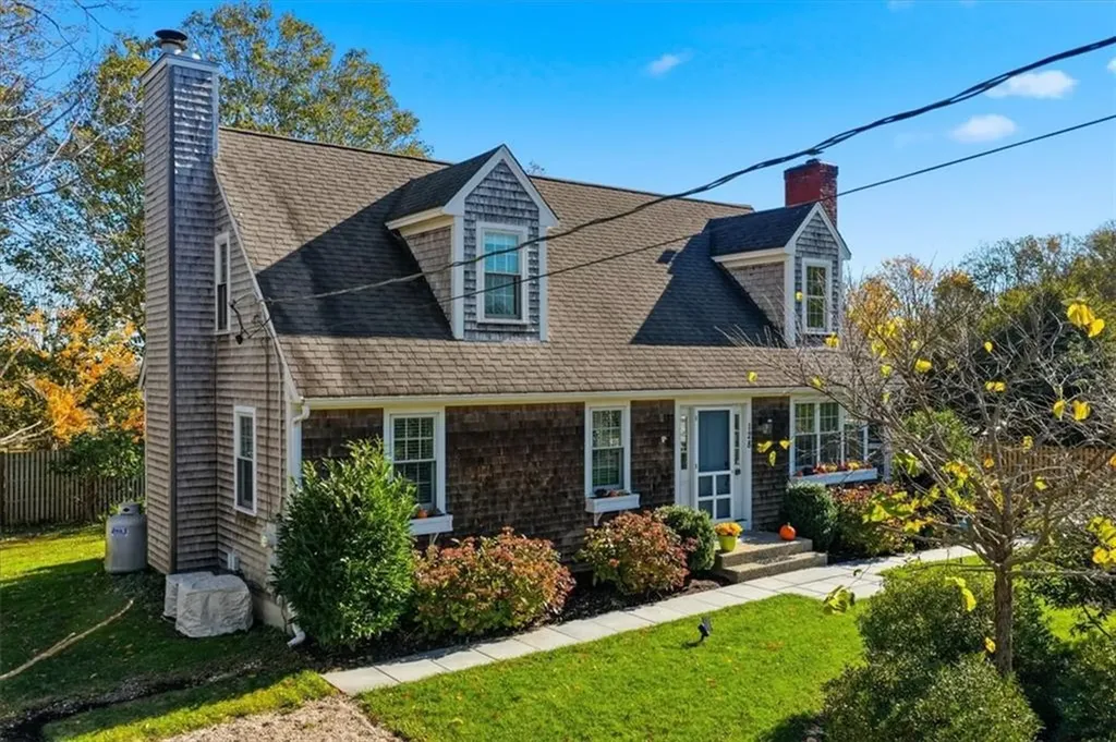 128 Maple Avenue Little Compton RI 02837