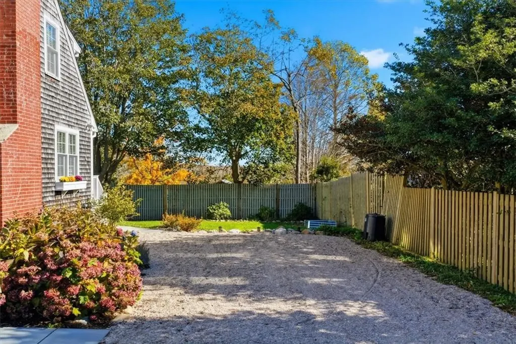 128 Maple Avenue Little Compton RI 02837