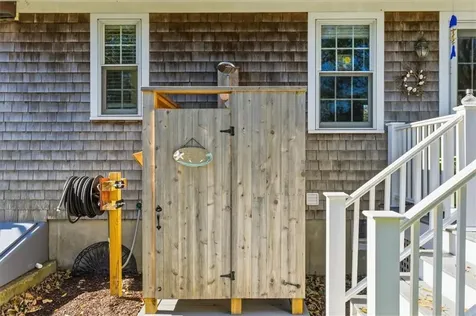 128 Maple Avenue Little Compton RI 02837