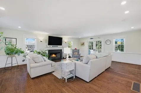 128 Maple Avenue Little Compton RI 02837