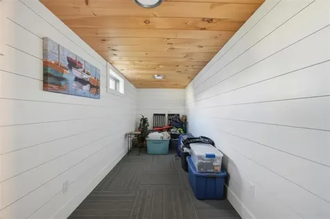 128 Maple Avenue Little Compton RI 02837