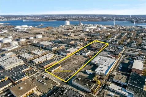 735 Allens Avenue Providence RI 02905