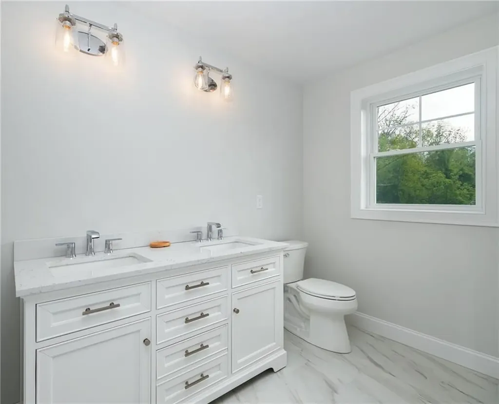 3 Upper Farm Way Johnston RI 02919