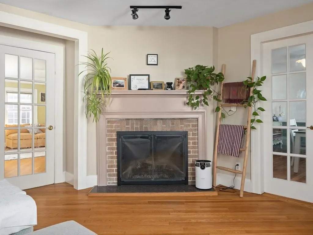642 Pleasant Valley Parkway Providence RI 02908