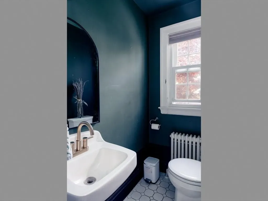642 Pleasant Valley Parkway Providence RI 02908