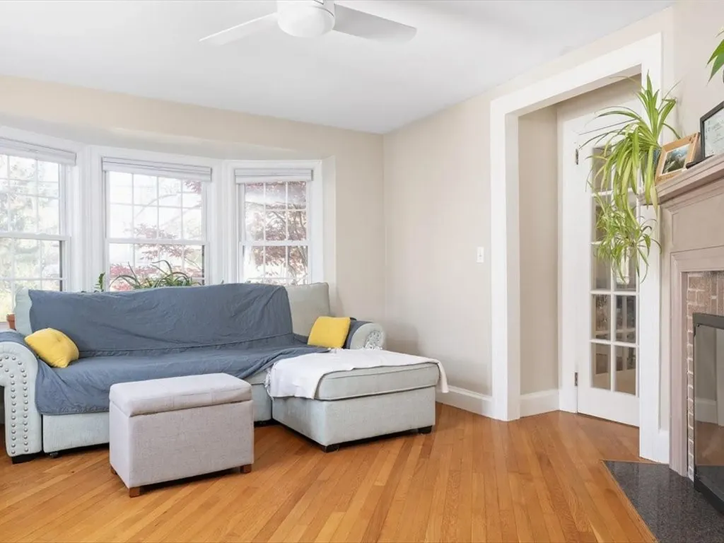 642 Pleasant Valley Parkway Providence RI 02908