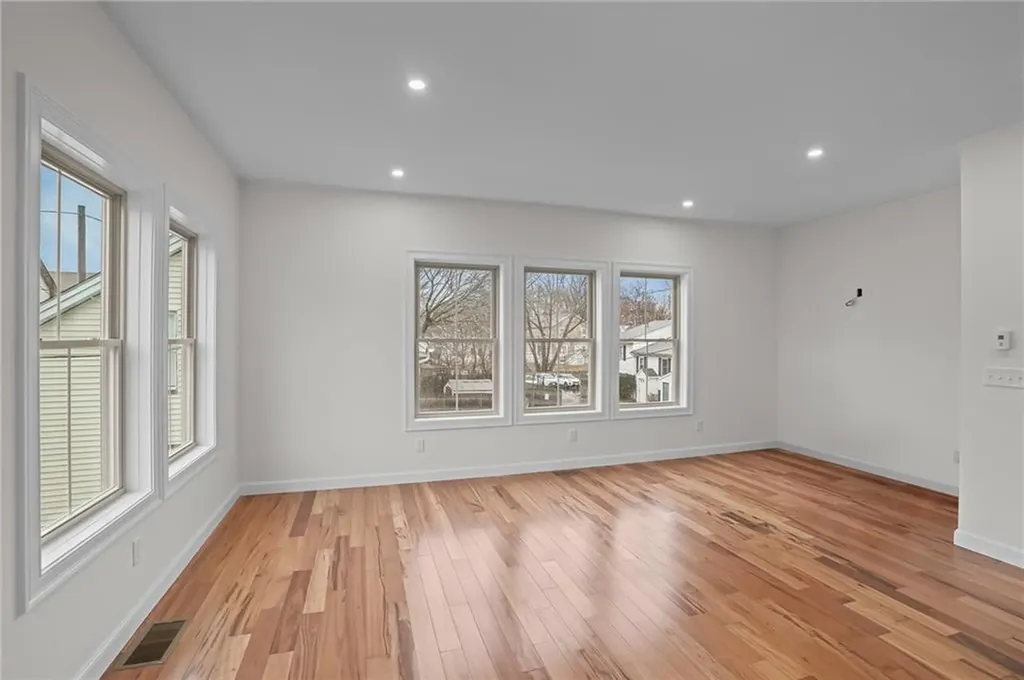 11 Stone Street Providence RI 02904