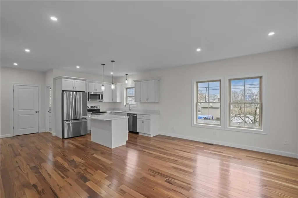 11 Stone Street Providence RI 02904