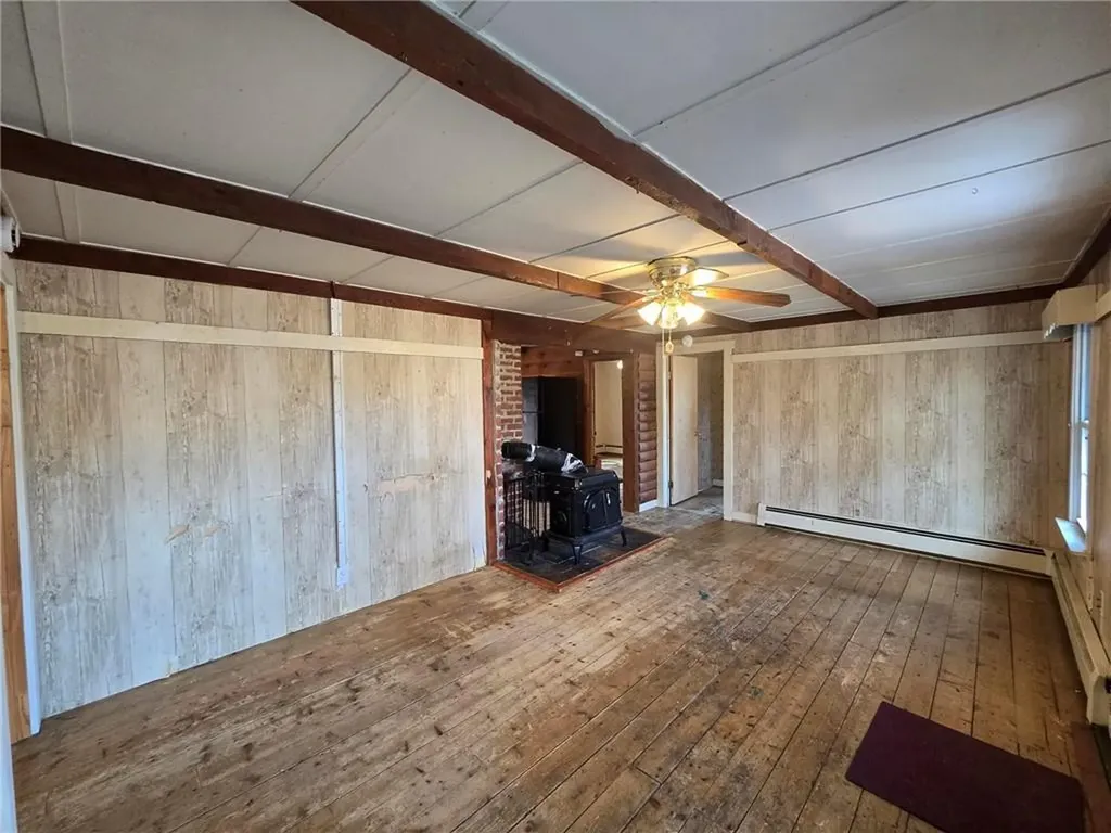 22 Oak Street Hopkinton RI 02804