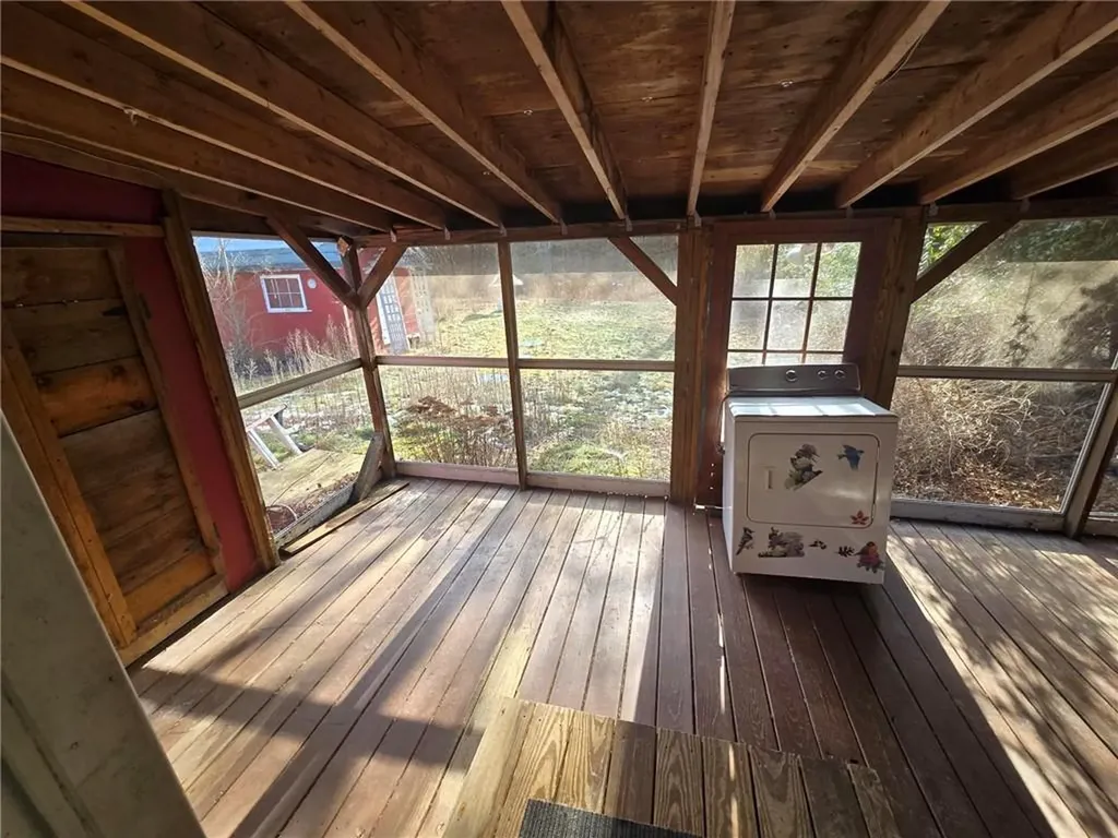 22 Oak Street Hopkinton RI 02804