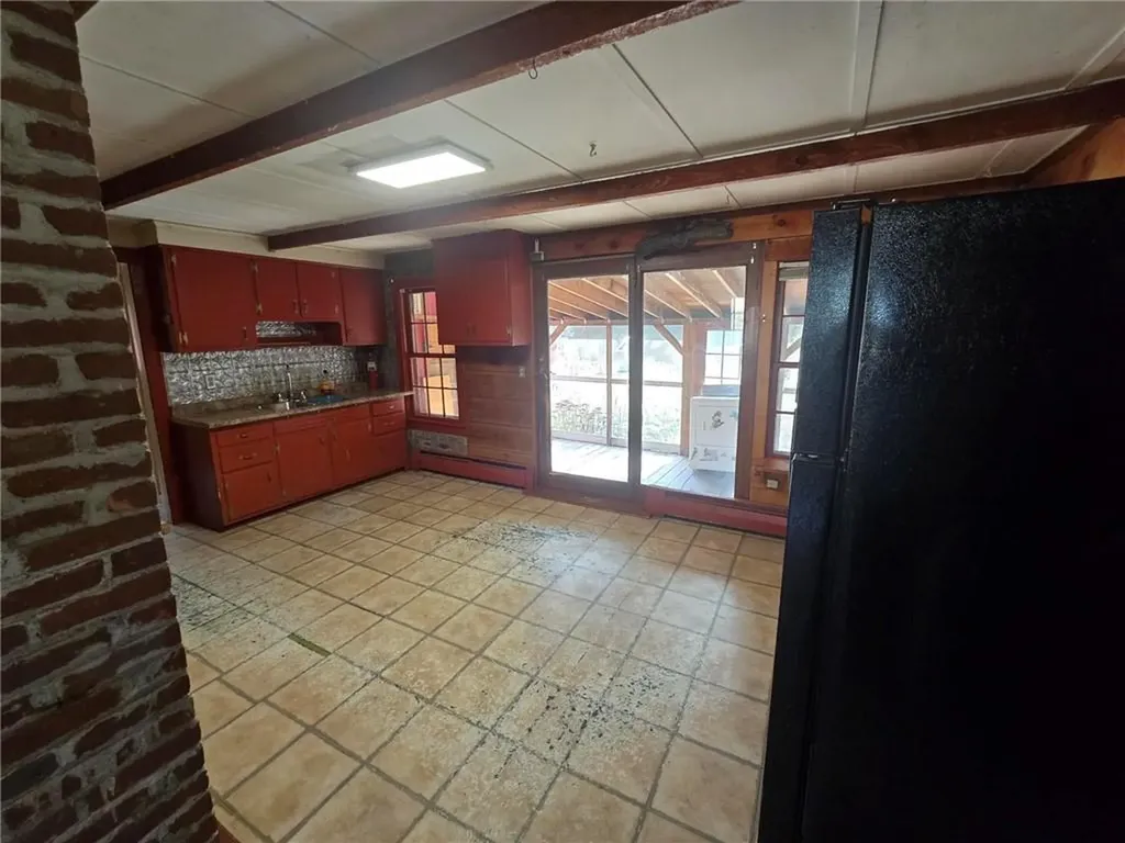 22 Oak Street Hopkinton RI 02804