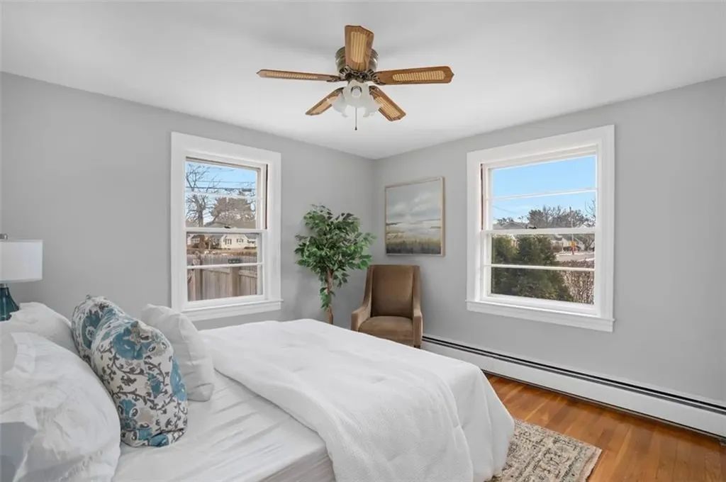 77 Buttonwoods Avenue Warwick RI 02886