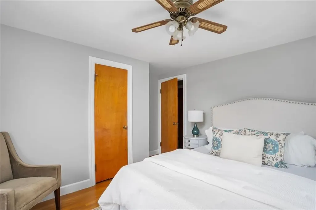 77 Buttonwoods Avenue Warwick RI 02886