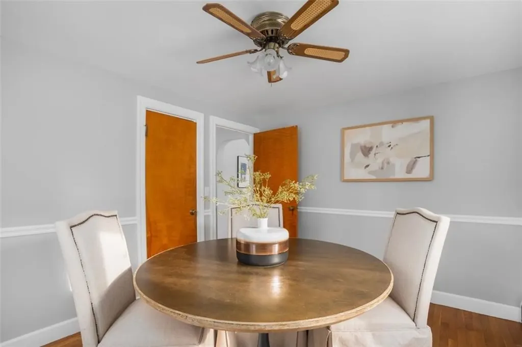 77 Buttonwoods Avenue Warwick RI 02886