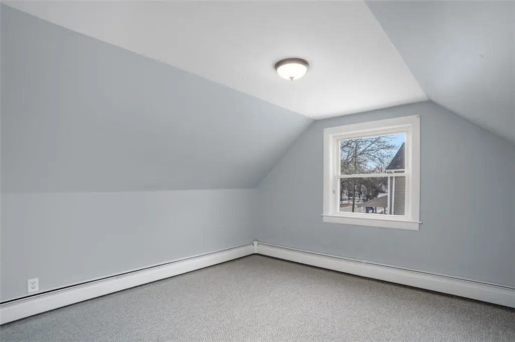 77 Buttonwoods Avenue Warwick RI 02886