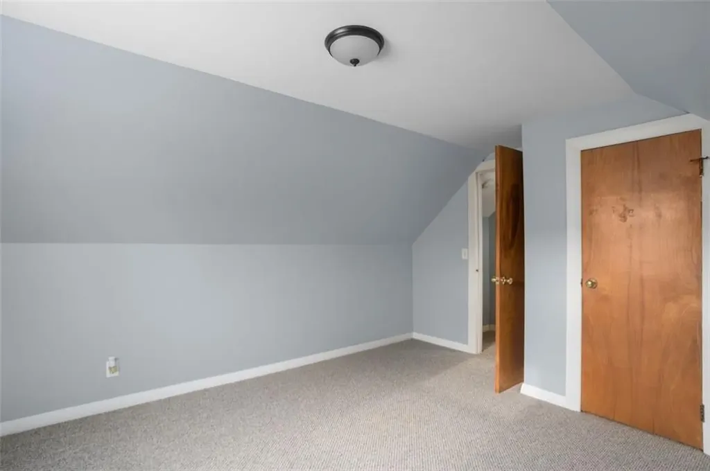 77 Buttonwoods Avenue Warwick RI 02886