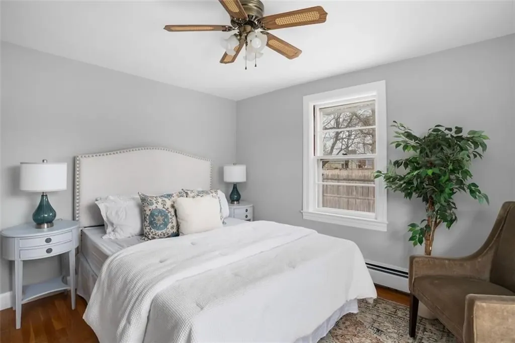 77 Buttonwoods Avenue Warwick RI 02886