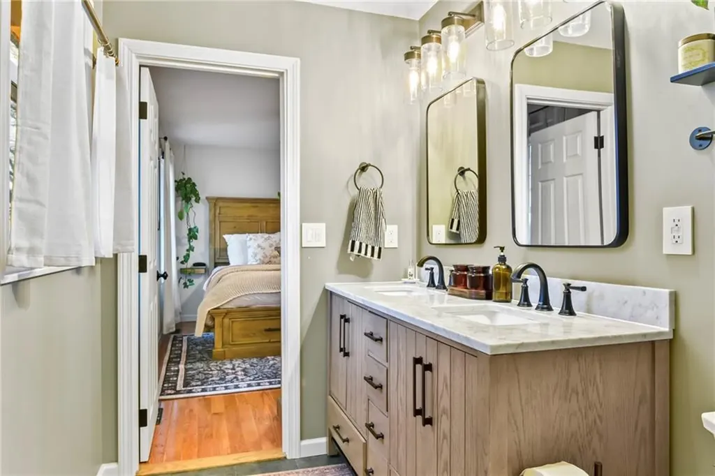 11 Genoa Street North Providence RI 02904