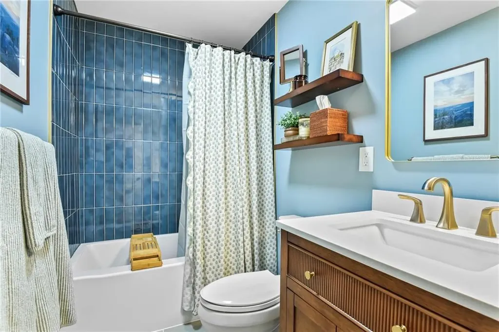 11 Genoa Street North Providence RI 02904