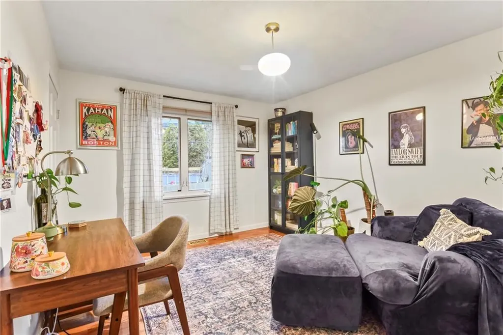 11 Genoa Street North Providence RI 02904