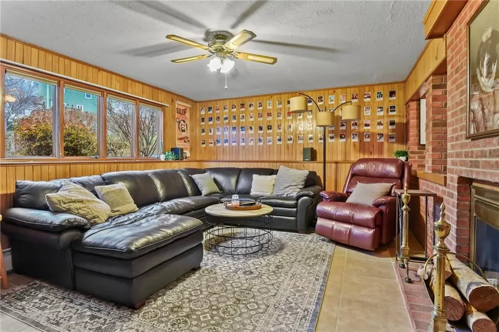 11 Genoa Street North Providence RI 02904