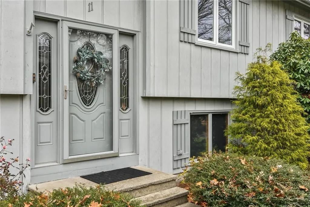 11 Genoa Street North Providence RI 02904