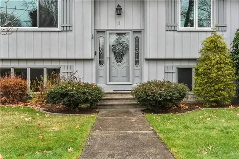 11 Genoa Street North Providence RI 02904