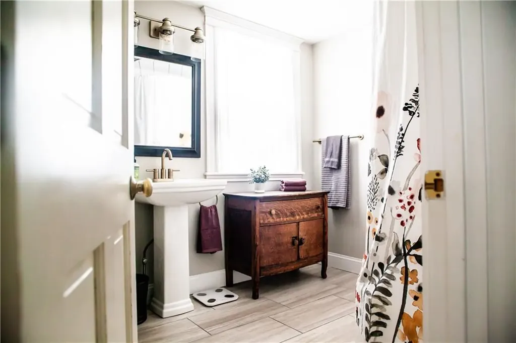 7 Squantum Street Cranston RI 02920