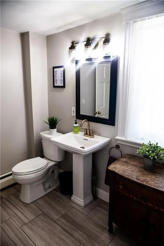 7 Squantum Street Cranston RI 02920