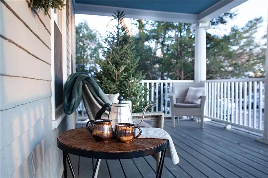 7 Squantum Street Cranston RI 02920