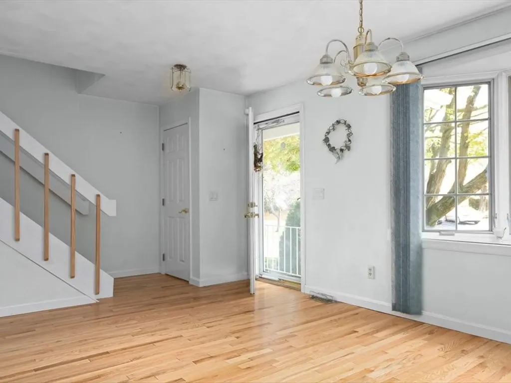 9 Caddy Rock Road North Kingstown RI 02852