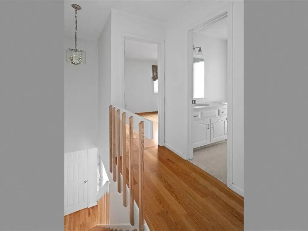 9 Caddy Rock Road North Kingstown RI 02852