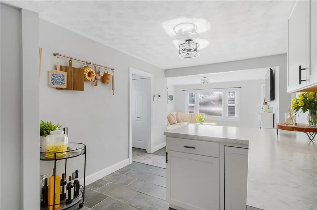 350 Fort Street East Providence RI 02914