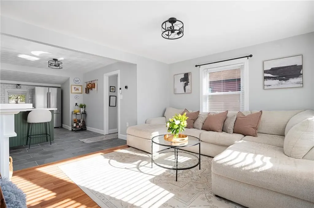 350 Fort Street East Providence RI 02914