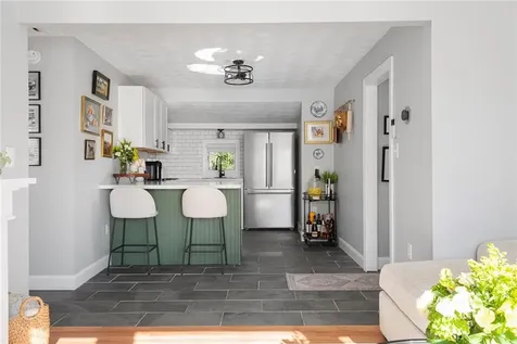 350 Fort Street East Providence RI 02914