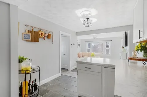 350 Fort Street East Providence RI 02914